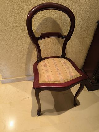 Silla madera estilo clásico