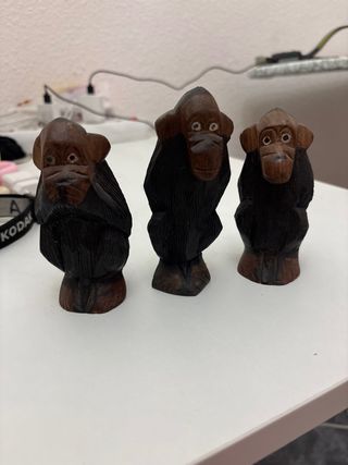 3 Monos sabiduría tallados a mano