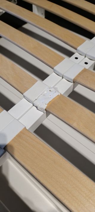 Canapé negro Ikea para cama.