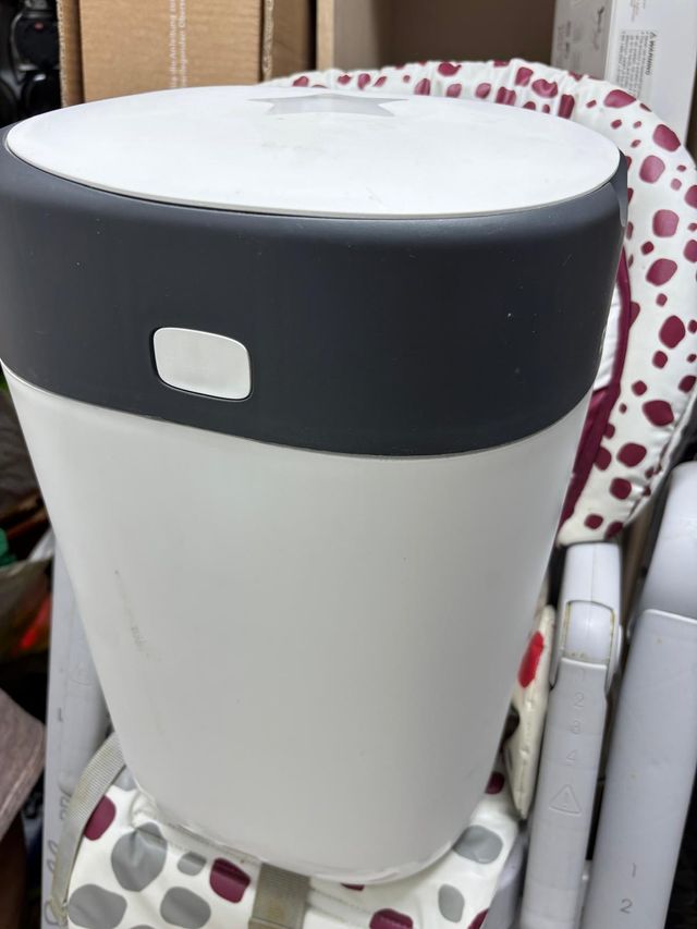 Cubo basura Tommee Tippee