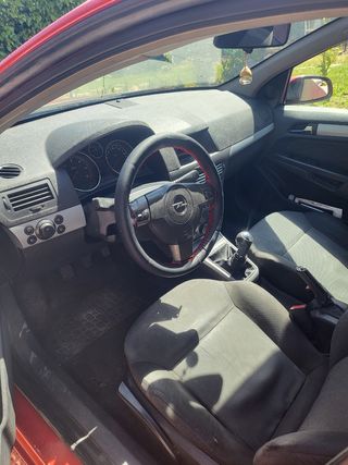 Opel Astra 2004