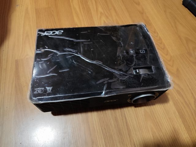 Proyector ACER X1263