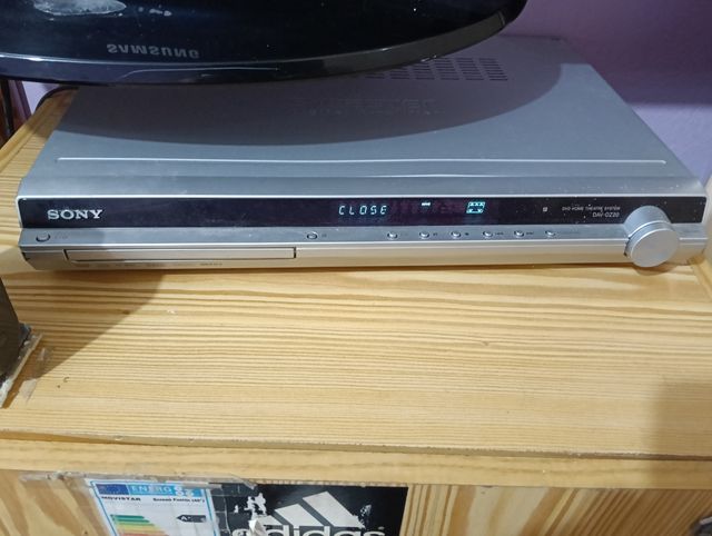 Sony DAV-DZ20 Home Cinema System