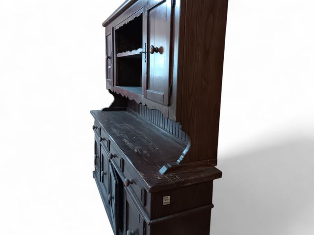 Credenza in legno marrone