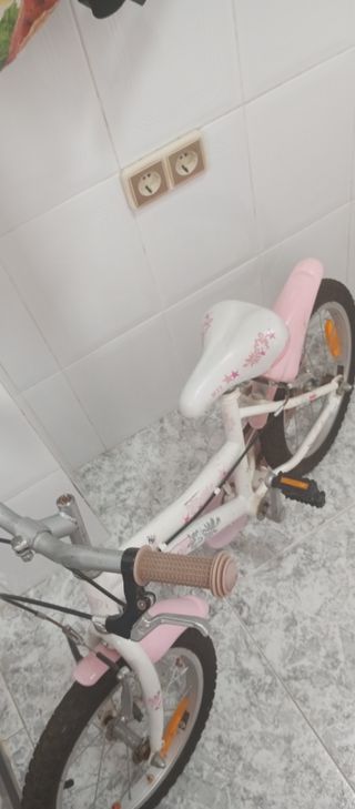 Bicicleta niña cada uno a 10€