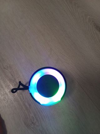 Altavoz Bluetooth con luz LED