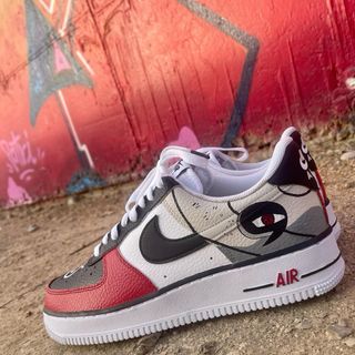 SERVICIO DE PERDONALIZACION DE ZAPATILLAS