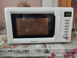 Microondas Orbegozo con grill