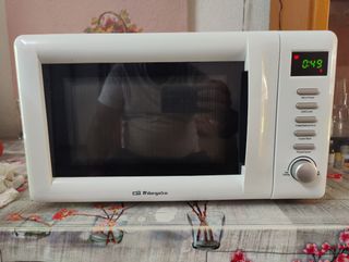 Microondas Orbegozo con grill