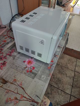 Microondas Orbegozo con grill