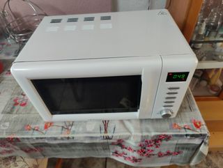 Microondas Orbegozo con grill