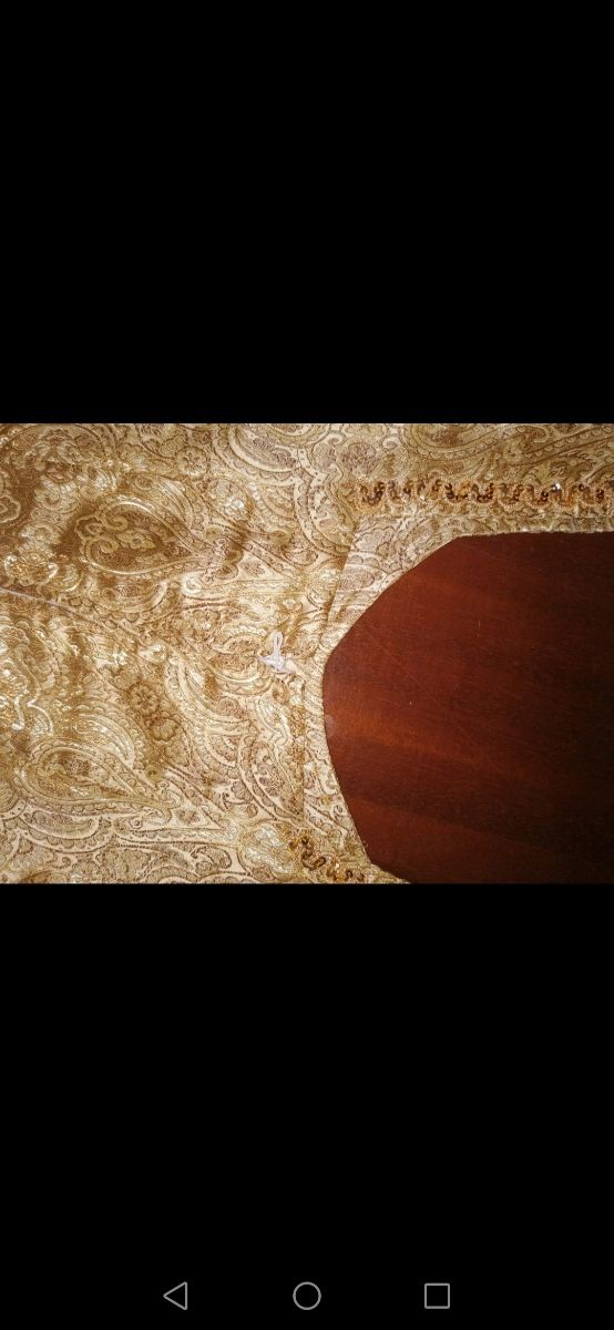 Vestido dorado mujer