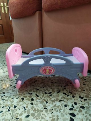 Cuna mecedora muñecas rosa-morada