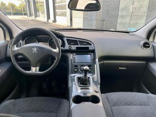 Peugeot 3008 2015