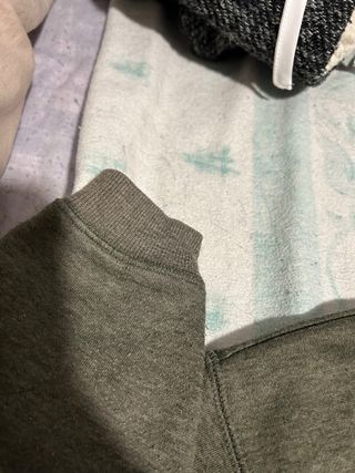 Sudadera verde militar capucha