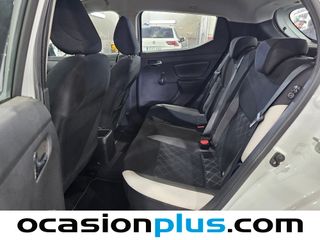 Nissan Micra 1.0 G Acenta 52 kW (71 CV)