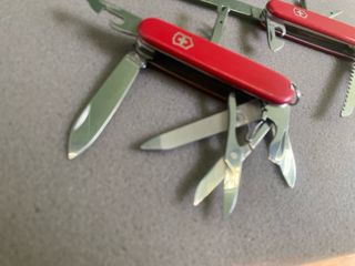 2 Canivetes Victorinox: Mountaineer & Hiker
