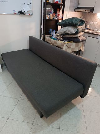 Divano letto.