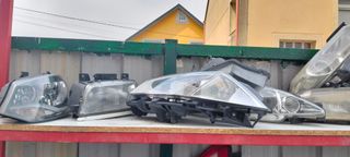 Faros de diferentes vehículos