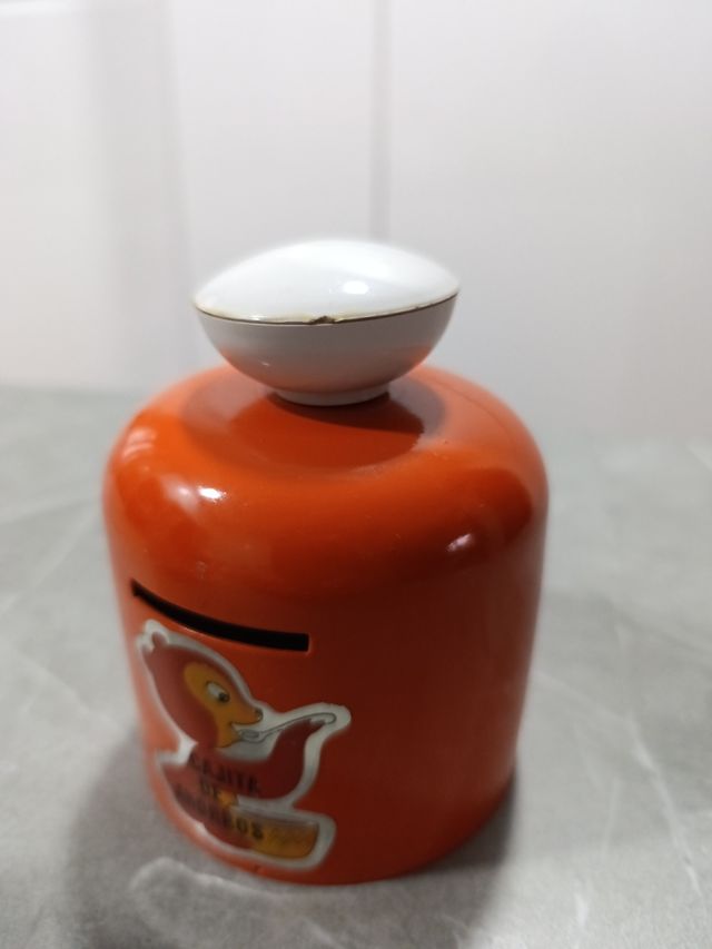 Huchas vintage: Elefante, lata Popeye, Bombona.