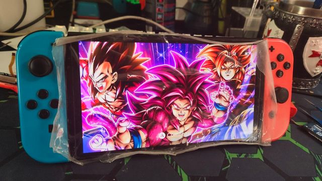 Nintendo Switch OLED - blu e rosso da 1 TB