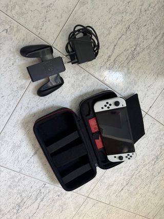 Nintendo Switch OLED Blanca - A ESTRENAR
