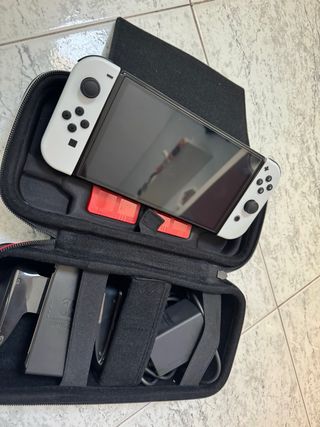 Nintendo Switch OLED Blanca - A ESTRENAR