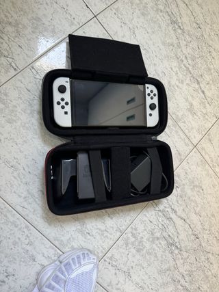 Nintendo Switch OLED Blanca - A ESTRENAR