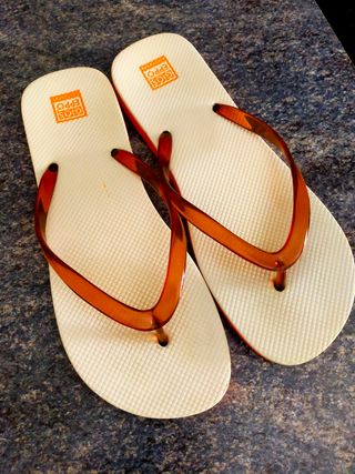 Chanclas GIOS blancas y naranjas