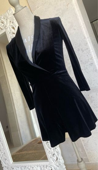 Mono corto terciopelo negro - Talla S. Un solo uso