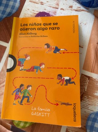 Los niños que se olieron algo raro