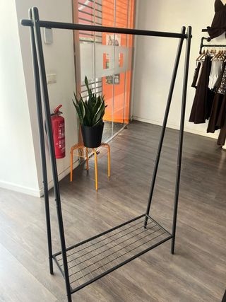 Perchero negro metal - Burra