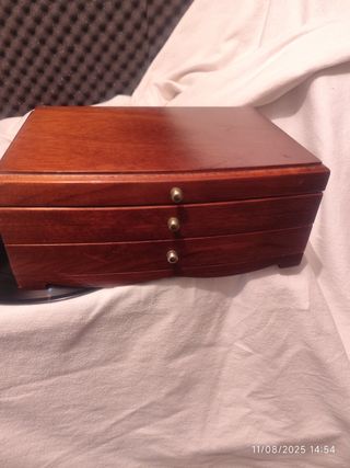 Joyero madera marrón