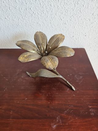 Cenicero bronce flor vintage