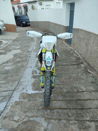 Husqvarna TE 300 2021 Rockstar