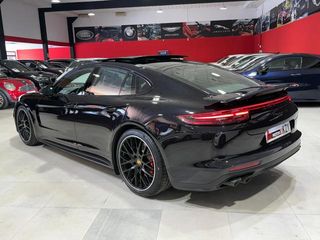 Porsche Panamera GTS 338 kW (460 CV)