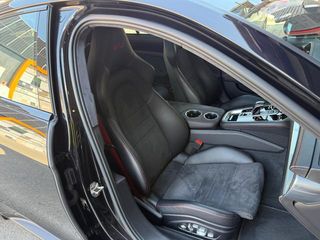 Porsche Panamera GTS 338 kW (460 CV)