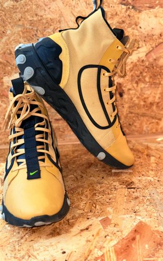 Botas Nike React - Beige/Amarillo