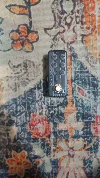 Mooer 003 Preamp Pedal Guitarra