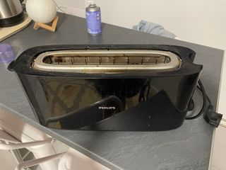 Tostadora Philips negra
