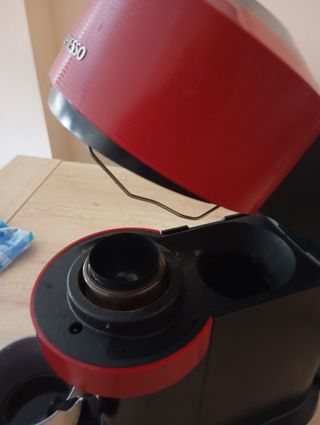 Cafetera Nespresso roja