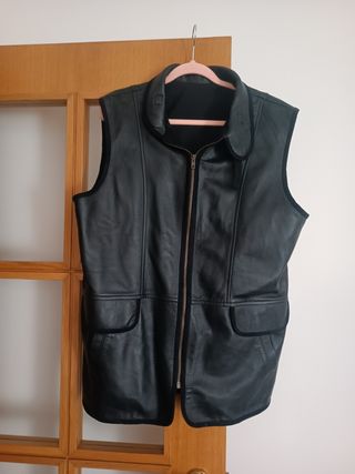 Chaleco piel negro M-L. Medidas foto