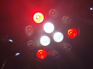 Focos LED discoteca: luces RGB con prograndor y so