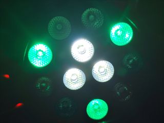 Focos LED discoteca: luces RGB con prograndor y so