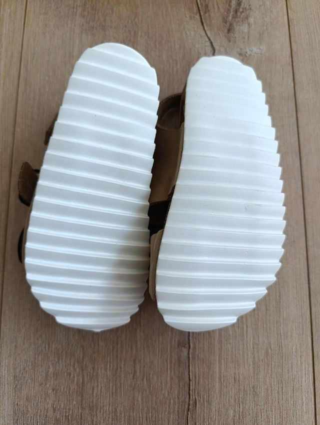 Sandalias Zara Baby niña talla 22