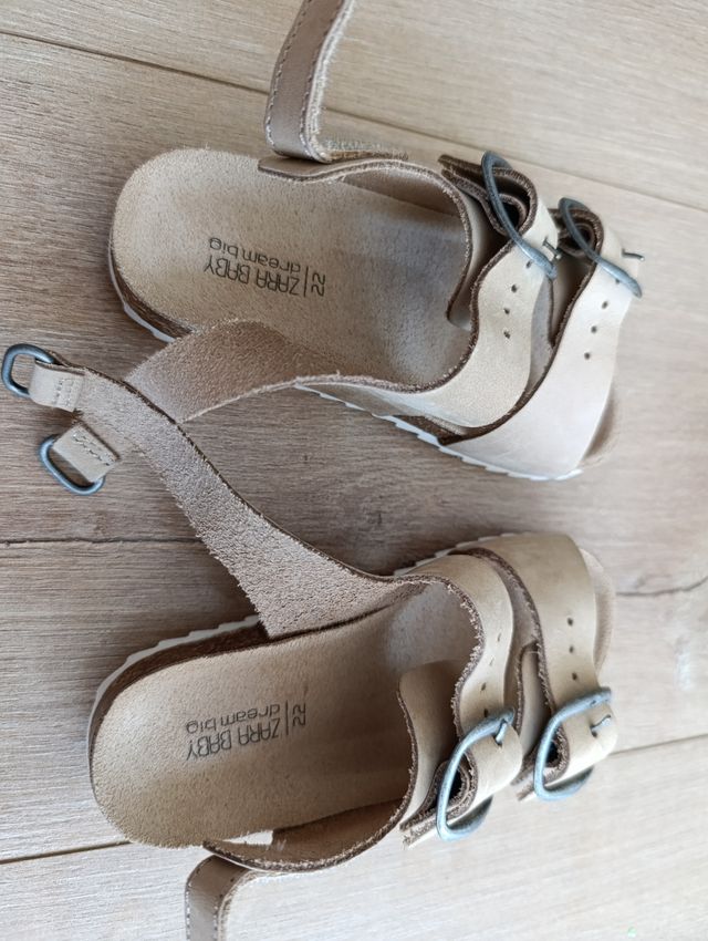 Sandalias Zara Baby niña talla 22