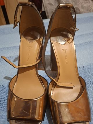 Sandalias plataforma doradas