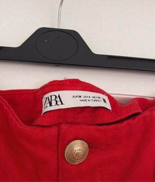 Shorts rojos Zara - Talla M