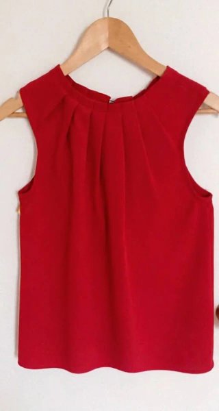 Blusa rojo chanel de  crep MANGO SUIT.