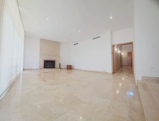 Chalet en alquiler en El Zaudín - Club de Golf en Bormujos